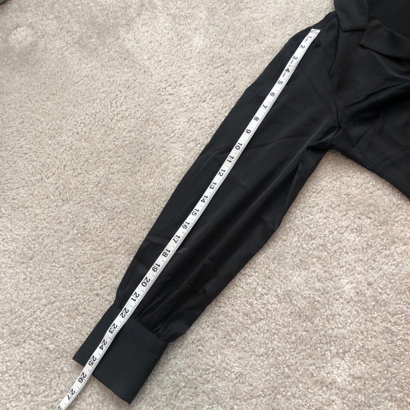 Abercrombie And Fitch Cropped Stretchy Stain Fabric Black Long Sleeve Top Size M - Picture 7 of 10